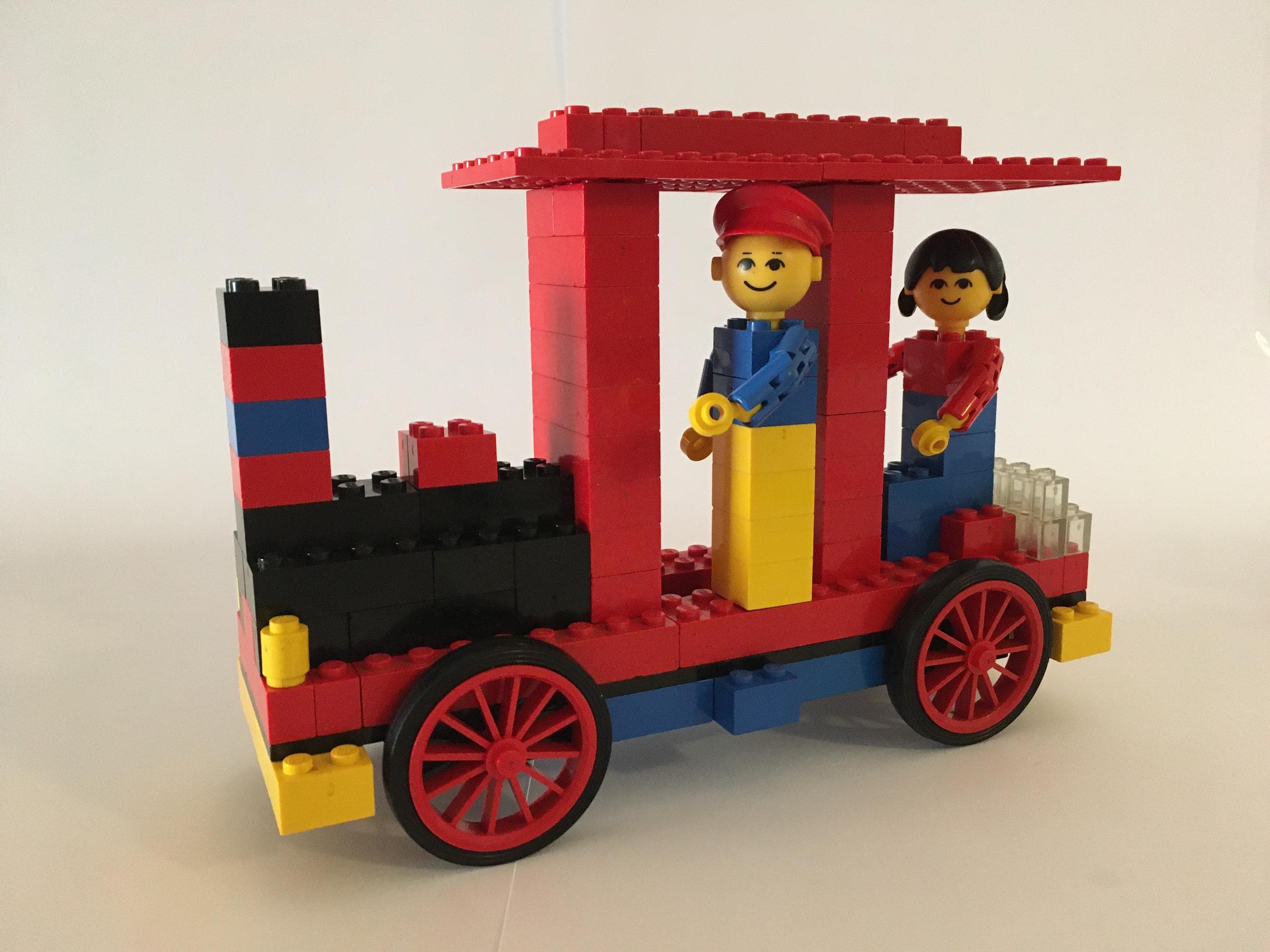 LEGO sættet Locomotive with Driver & Passenger