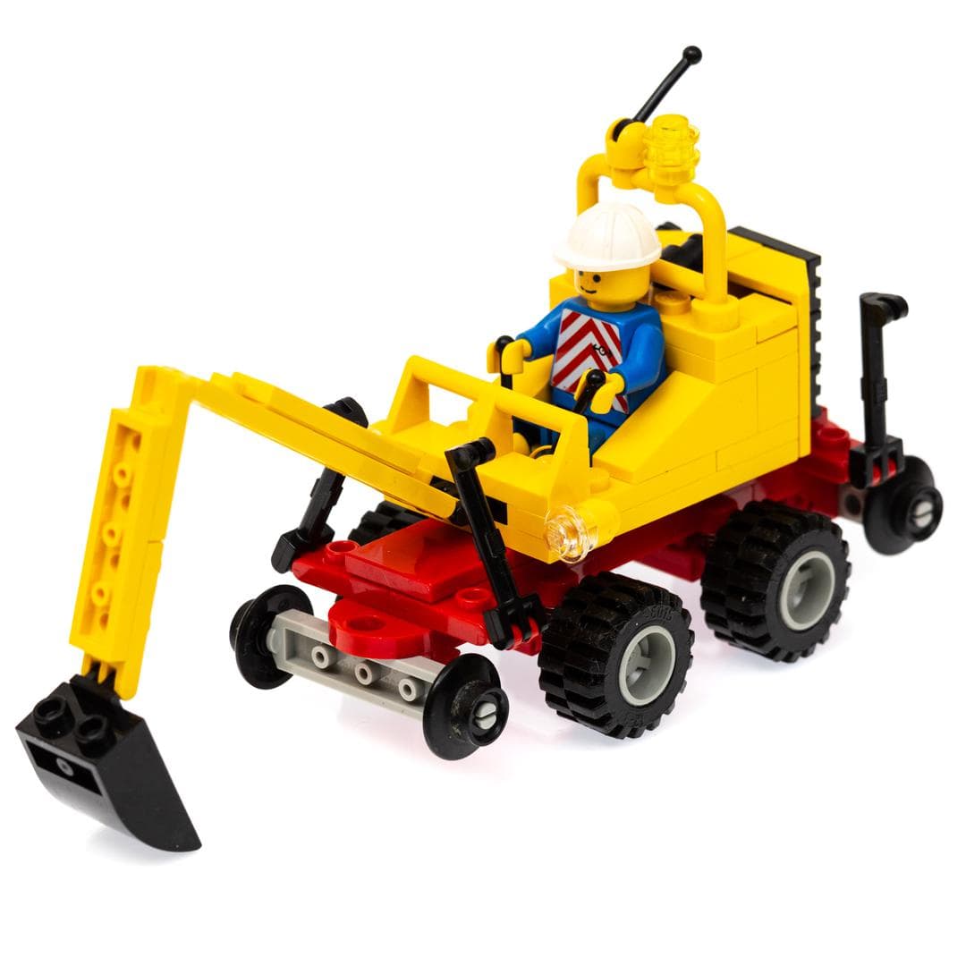 LEGO sættet Road and Rail Repair