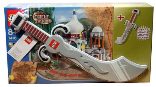 LEGO sættet Scorpion Palace and Foam Scimitar