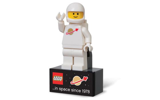 LEGO sættet Exclusive Spaceman Magnet