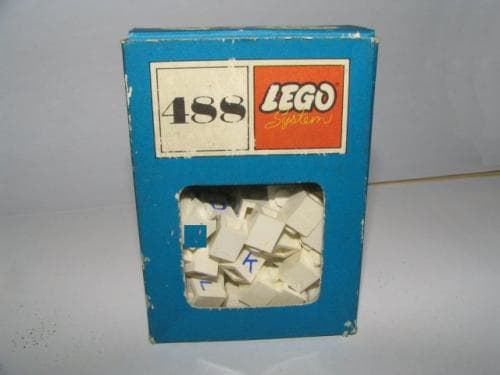 LEGO sættet 1 x 1 Bricks with Letters (System)