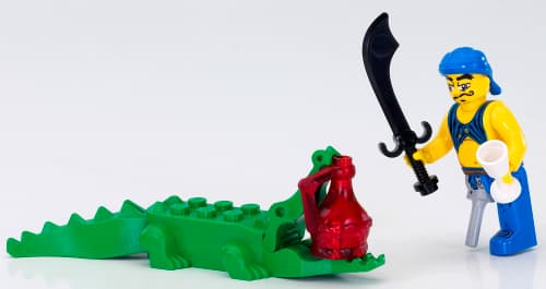 LEGO sættet Scurvy Dog and Crocodile