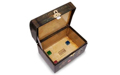 LEGO sættet Treasure Box with Pop Up Pirate
